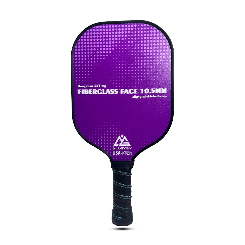 Kakšna je razlika med steklenimi vlakni in ogljikovimi vlakninami v loparjih iz pickleball?